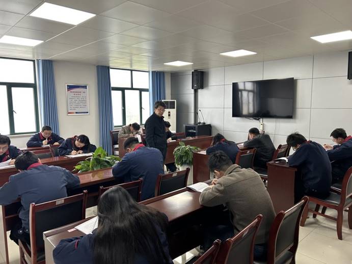 建材公司、檢測公司聯(lián)合開展管理人員業(yè)務(wù)提升考試